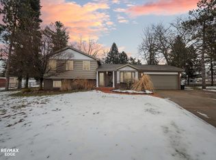 7485 New Hampshire Dr, Davison, MI 48423