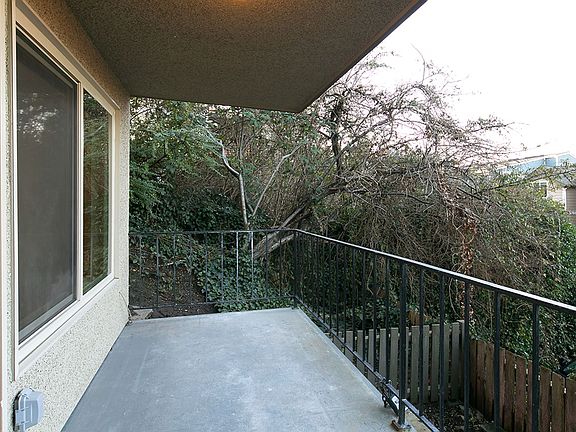 4th image of 116 Florentia St APT 1