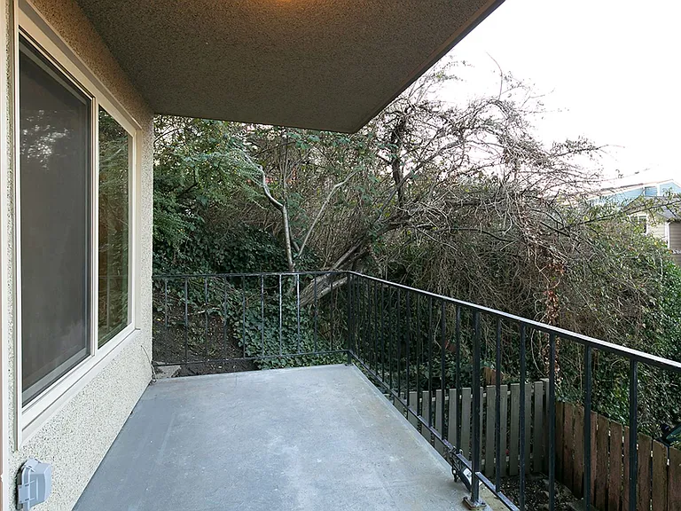 Florentia Street Apartments — Photo 4