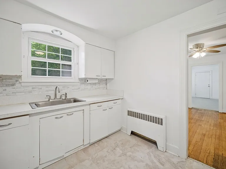 9450 Selby Pl — Photo 14
