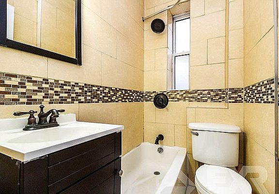 5th image of 709 De Kalb Ave #6
