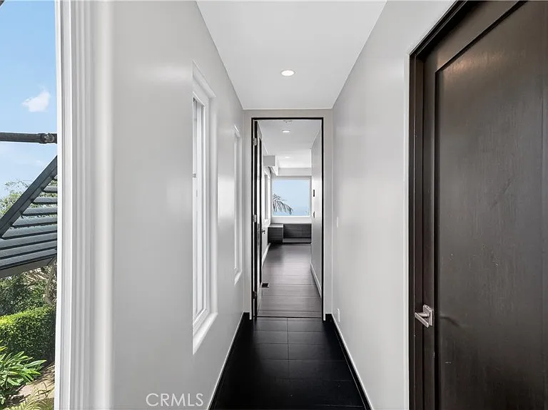 855 Santa Ana St — Photo 16