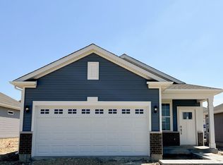 956 Eineke Blvd, Algonquin, IL 60102