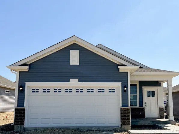 956 Eineke Blvd, Algonquin, IL 60102