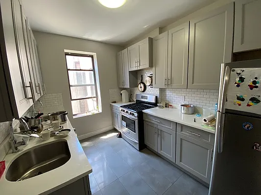 Rented by Mdays Realty | media 16