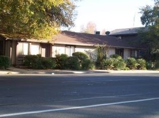 1015 Minnewawa Ave APT B, Clovis, CA 93612