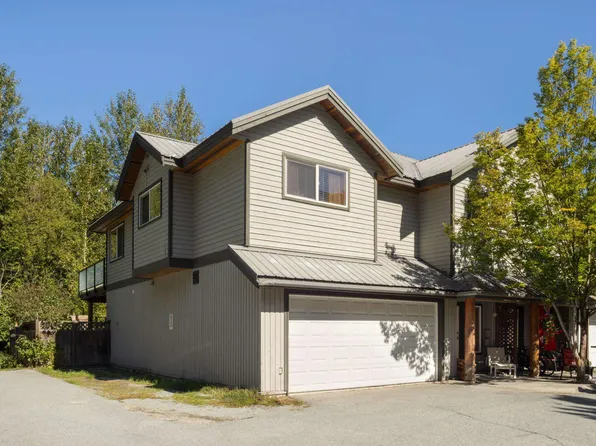 7467 Prospect St #6, Pemberton, BC V0N 2L1