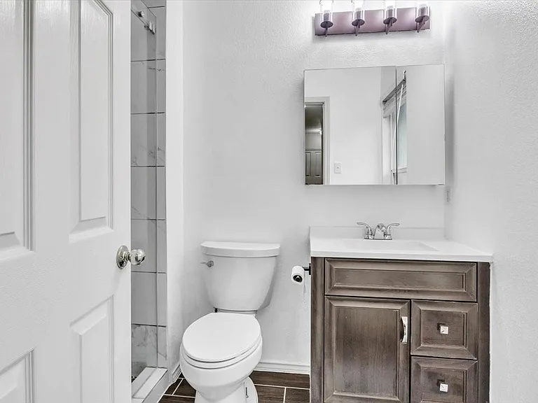 1700 W Pflugerville Pkwy — Photo 23