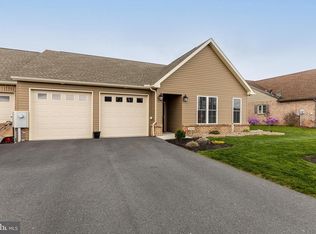 203 Mill Rd, Chambersburg, PA 17201