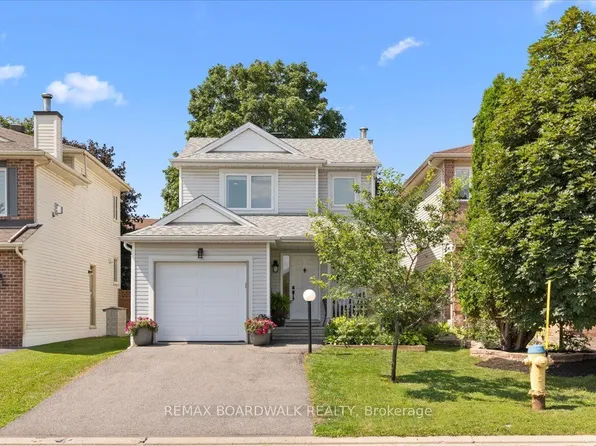 43 Peacock Cres, Ottawa, ON K2J 3P8