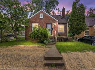 18903 Curtis St, Detroit, MI 48219