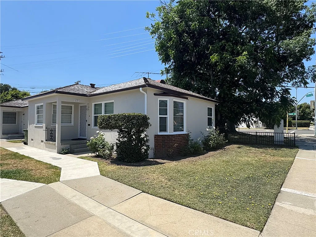 1 bed, 701 sqft, $2,450 — Photo 1