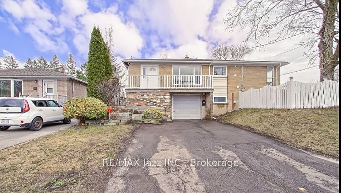 1st image of 676 Mountview Pl