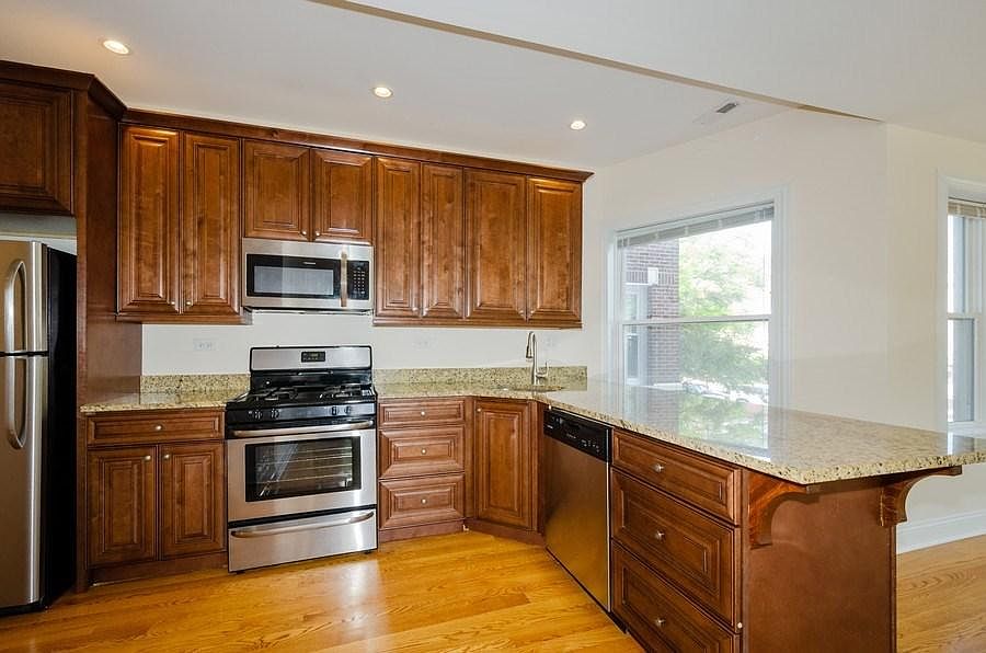 2nd image of 7600 N Eastlake Ter APT 3