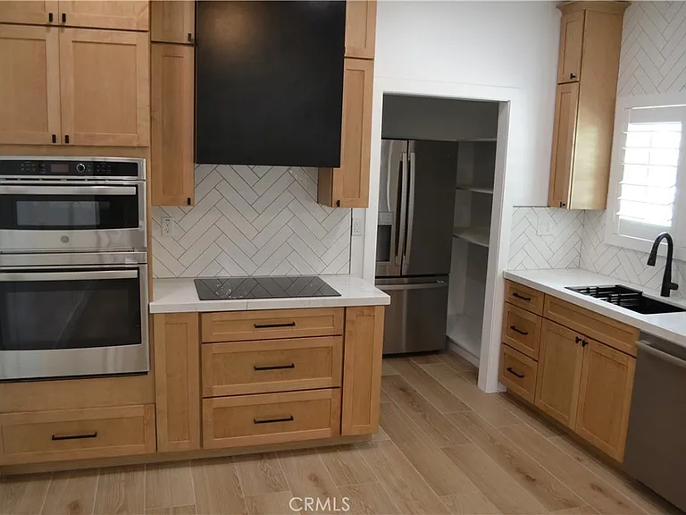 12747 Hilltop Dr #B — Photo 6