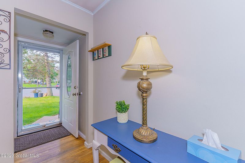 5th image of 2223 Webster Drive