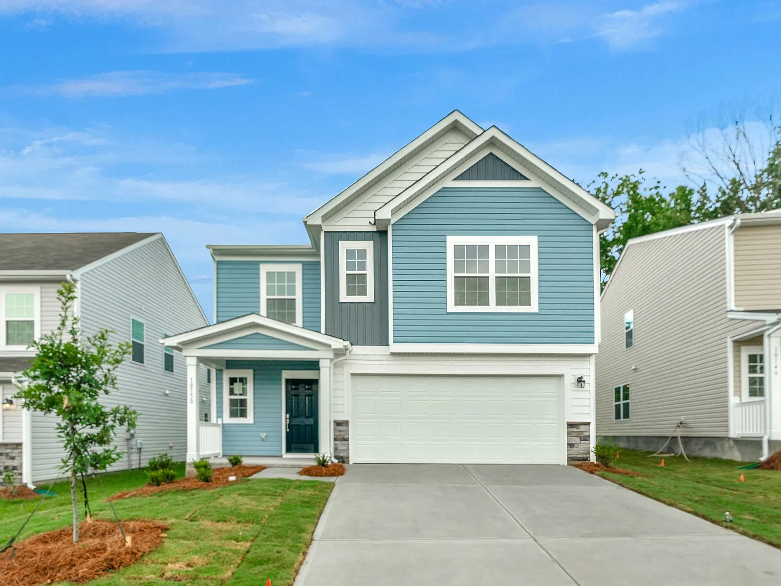 5 bed, 2577 sqft, $2,550 — Photo 1
