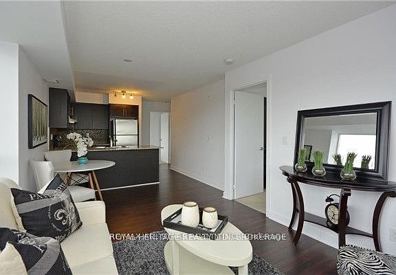 5th image of 120 Dallimore Cir #424
