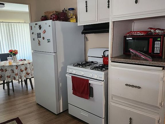 4th image of 9241 C Ave Space 72