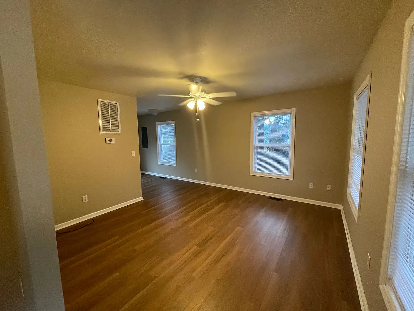 3-bedroom, 1.5-bathroom House for Rent in Roanoke Village - Manteo — Photo 2