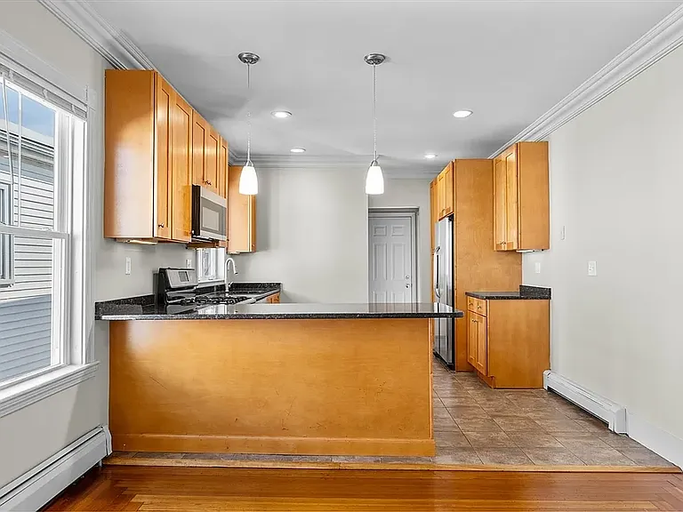 11 Woodlawn St #3 — Photo 24