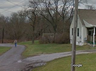 37th St, Beaver Falls, PA 15010