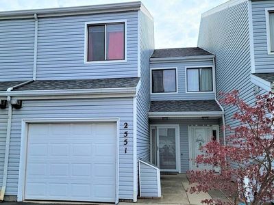 2551 W Village Dr, Toledo, OH, 43614