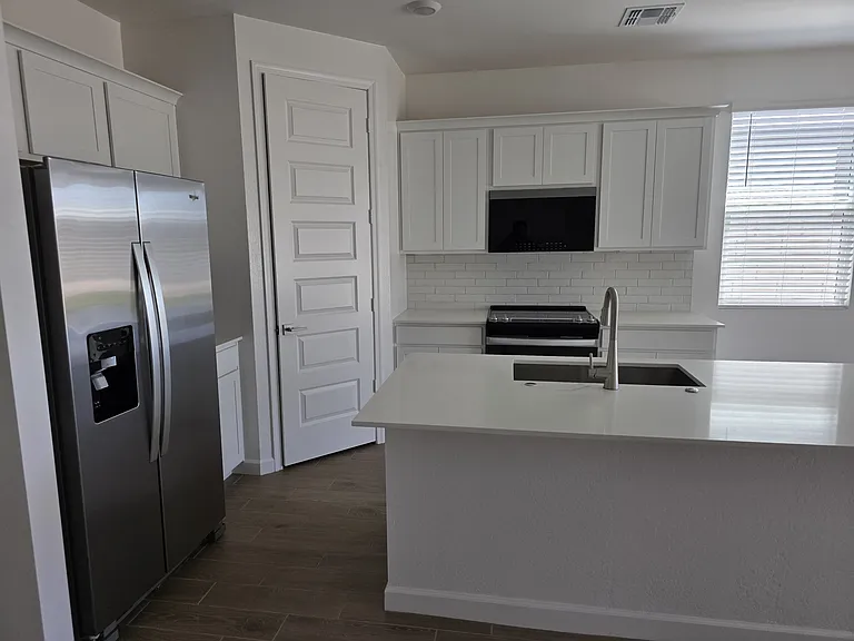 17829 W Palo Verde Ave — Photo 4