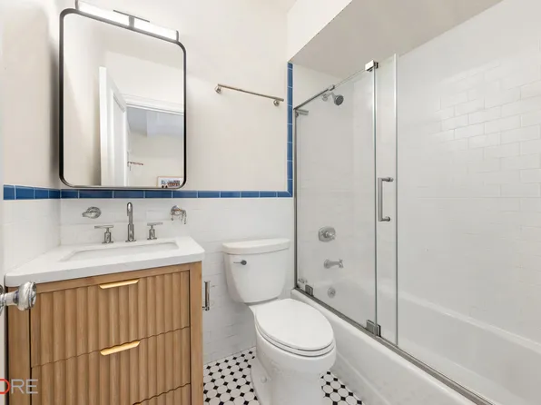 12 West 72nd Street image 11 of 15