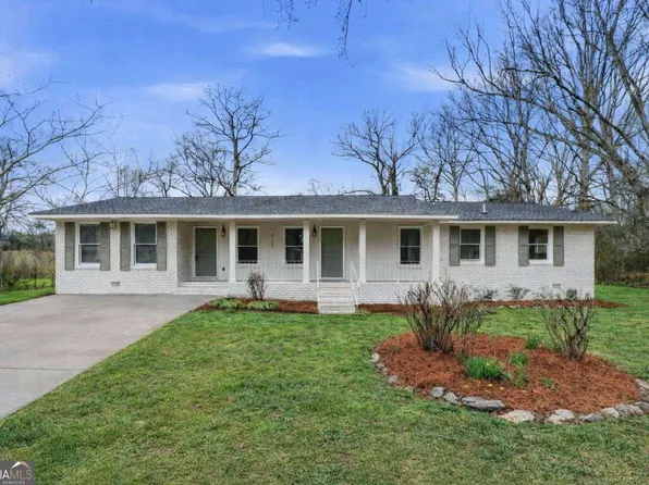 6122 Hillpine Dr, Douglasville, GA 30135