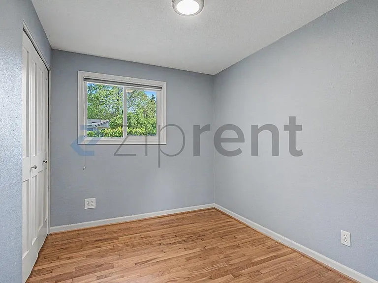 12720 SW Edgewood St — Photo 18