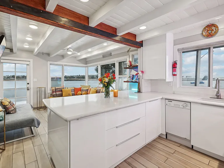 2613 Mission Blvd #8 — Photo 128