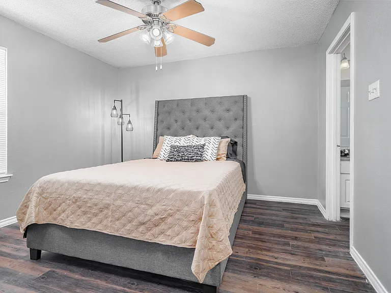 Stratton Park Apartments — Photo 7