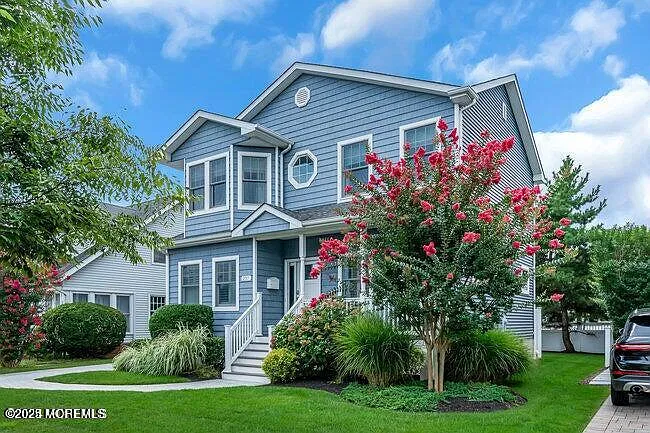 3 bed, 3.5 bath, 1706 sqft, $11,000 — Photo 1