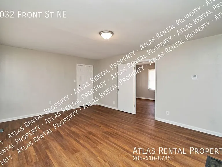 2032 Front St NE — Photo 6