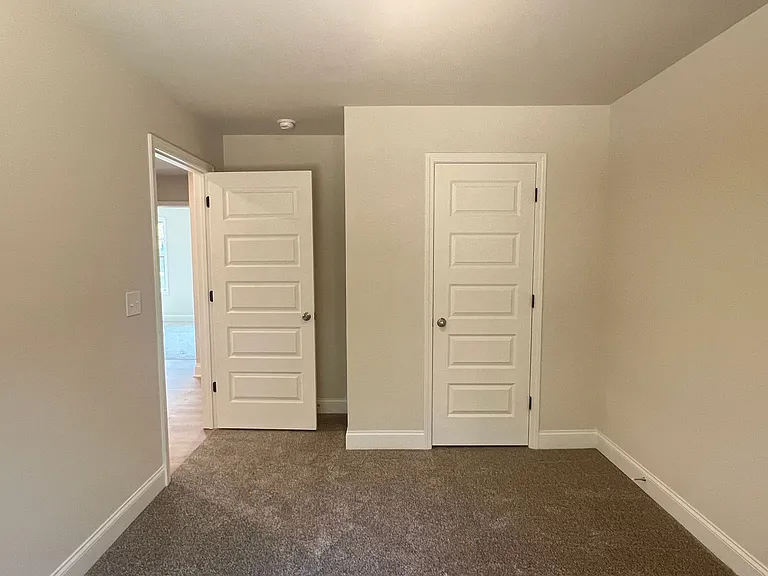 176 Country World Dr — Photo 17