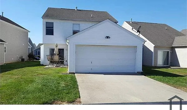 4 bed, 2000 sqft, $2,100 — Photo 3