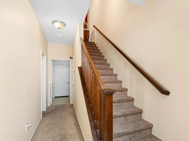 1823 Peach Ct #7 — Photo 15