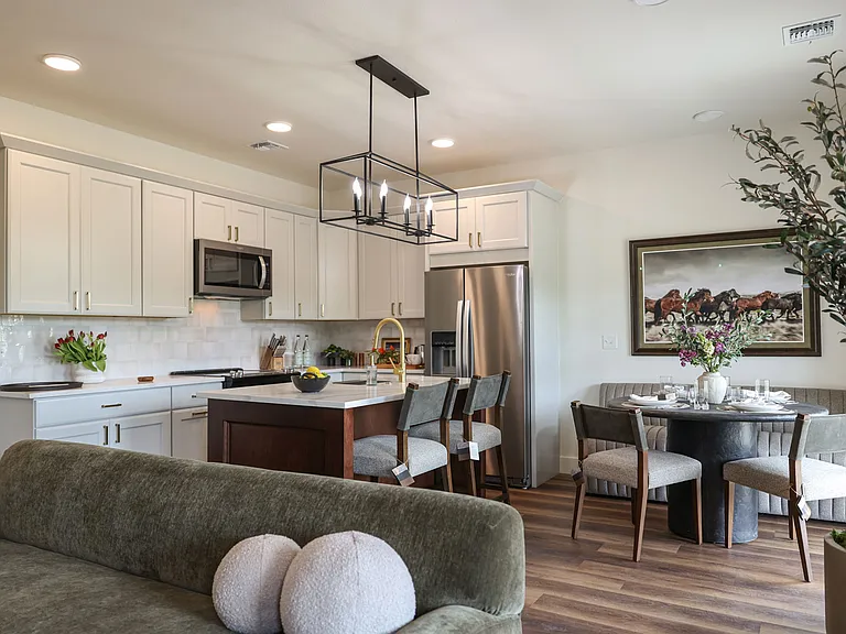 Rivercrest Residences — Photo 8