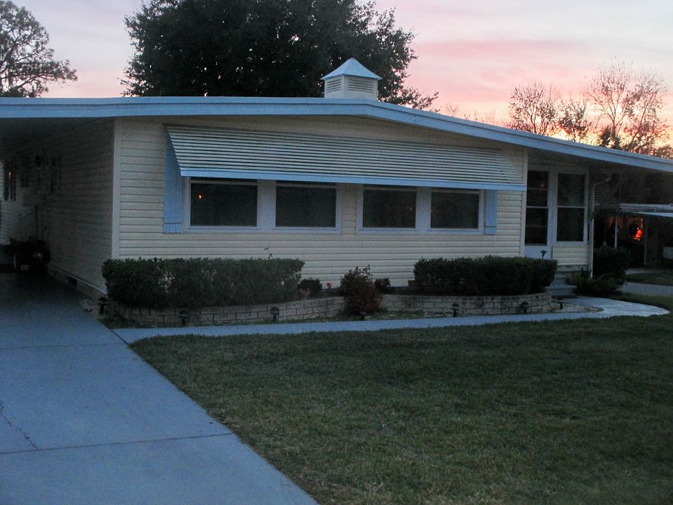 1st image of 130 Bougainvillea Dr