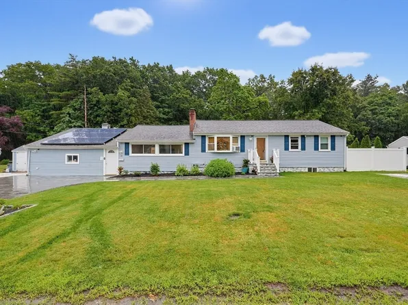 14 Country Ln, Marlborough, MA 01752