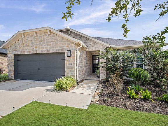 2nd image of 4811 Spring Crest Dr