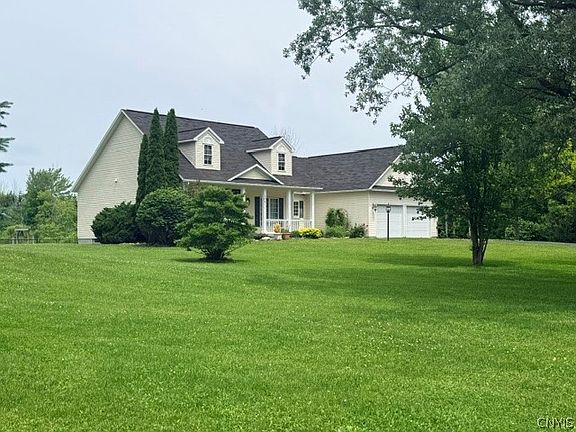 4th image of 1030 Pavone Pl