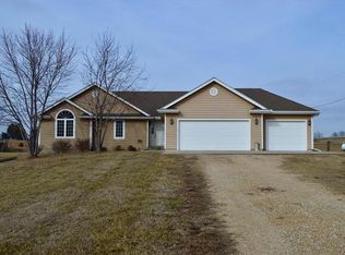 5446 NW 35th St, Topeka, KS 66618