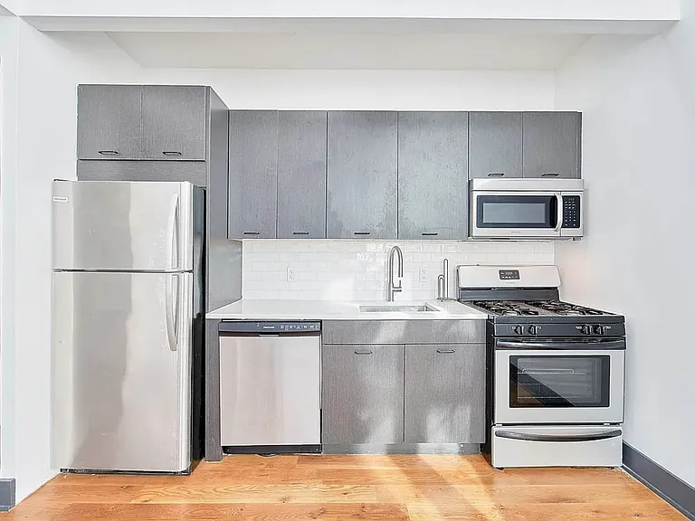 340 E 117th St #3M — Photo 5
