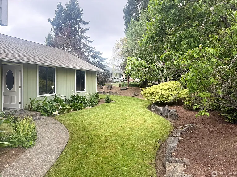 4511 88th St SW — Photo 3