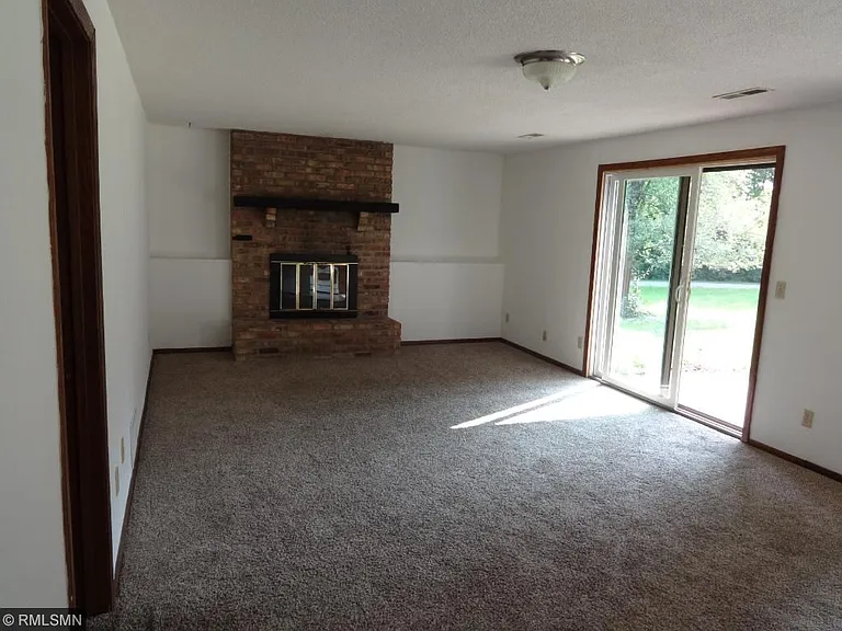 Lower Large Family Room