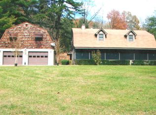 1551 Ray Cove Rd, Franklin, NC 28734