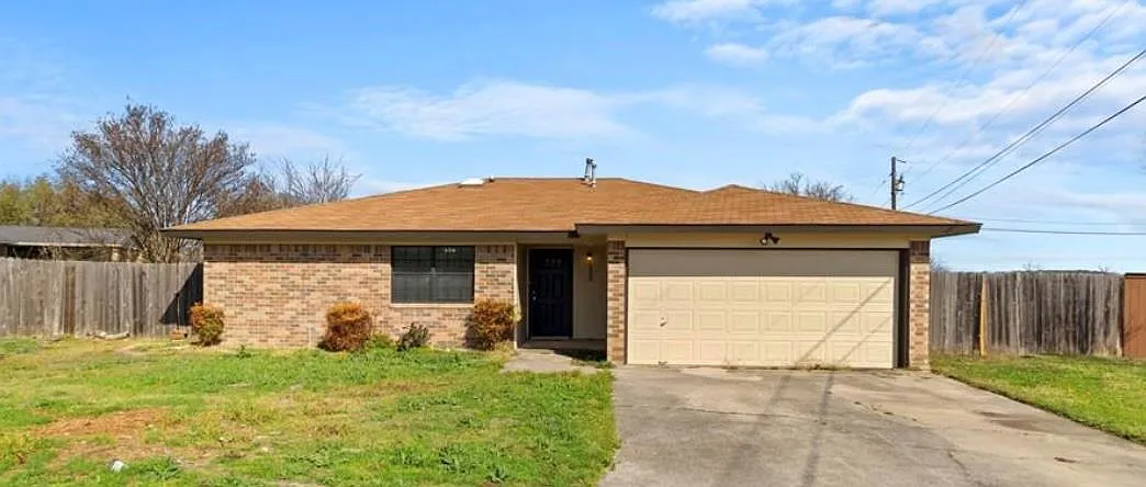 3 bed, 2.0 bath, 1146 sqft, $1,500 — Photo 2