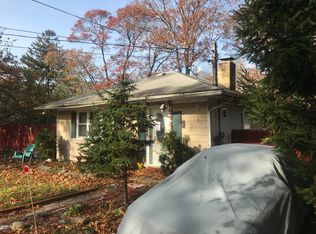189 Shinnecock Ave, Mastic, NY 11950